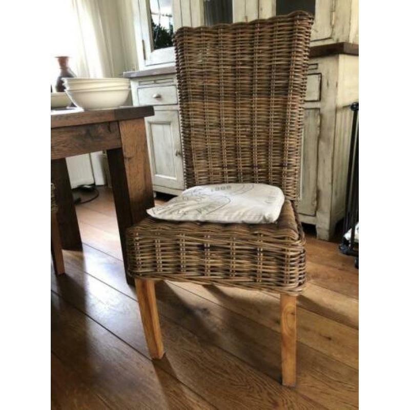 6 rieten eetkamerstoelen gebruikt
