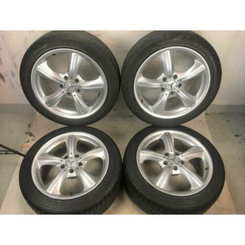 Lichtmetalen velgen Mercedes C Klasse breedset 225/45R17