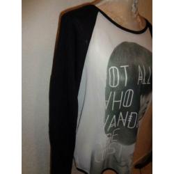 Only s valt als M