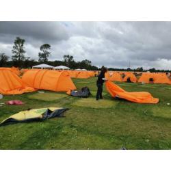 Roskilde Festival tent. 1x gebruikt. 6p tunnel en 3p iglo.