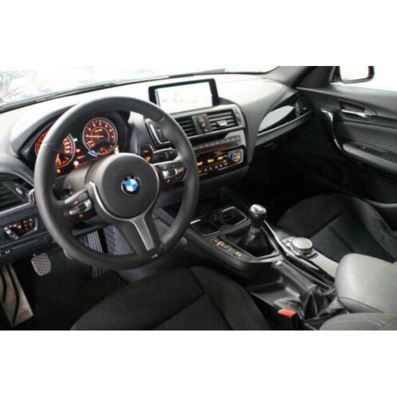 BMW 1 Serie 116i M Sport / Driving Assistant / Park Assistan