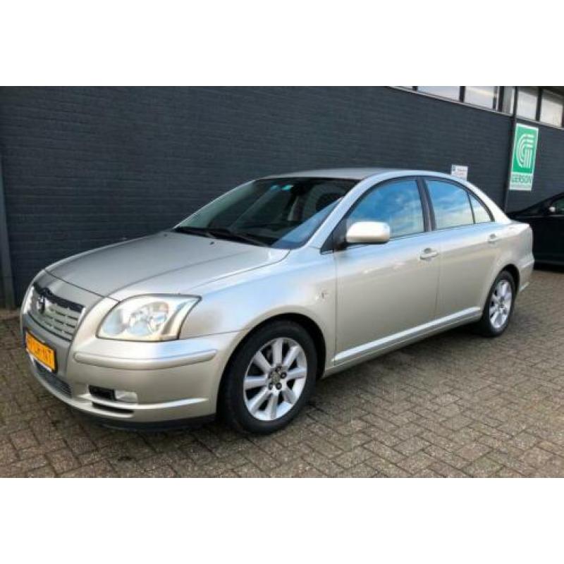 Toyota AVENSIS 1.8 VVTi 16v Luna!! Automaat - Airco(ecc)!!