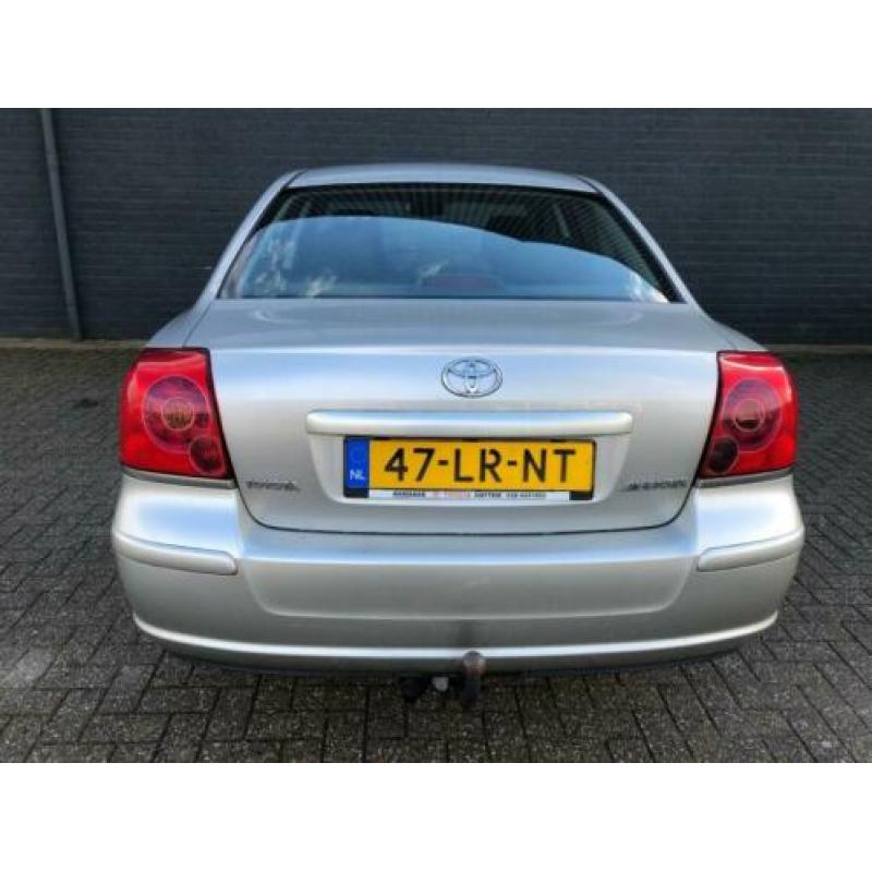 Toyota AVENSIS 1.8 VVTi 16v Luna!! Automaat - Airco(ecc)!!
