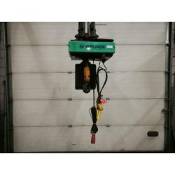 Verlinde elektrische takel met loopkat bovenloopkraan.