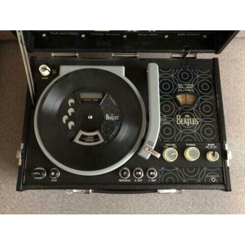 The Beatles Pick-up CD Radio Player RARE!!!