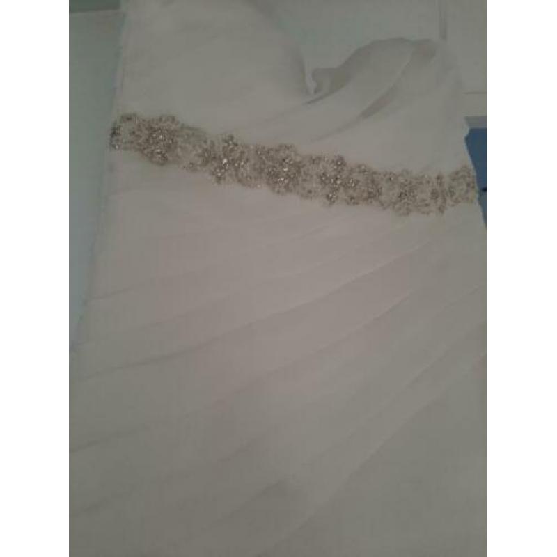 Trouwjurk naat 40-42
