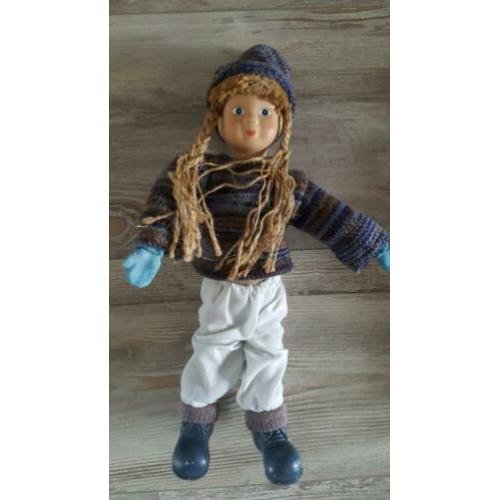 oude pop 37 cm