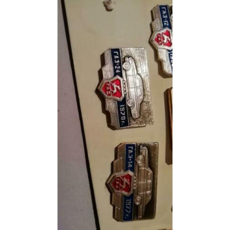 Russische auto PINS, van het merk Gaz. Jaren 70