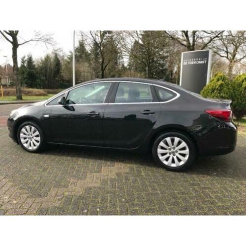 Opel ASTRA 1.4 Led Hal;f Leder Navigatie PDC LM17 USB