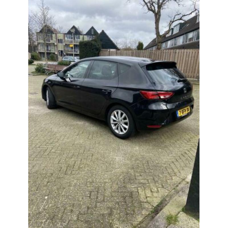 Seat Leon 1.6 TDI 81KW/110PK 2014 Zwart