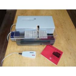 LEITZ PRADOVIT COLOR AUTO-FOCUS dia- projector.
