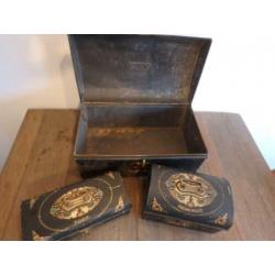 3 antieke opbergblikken set, Weduwe J bekkers en zoon, 1890.