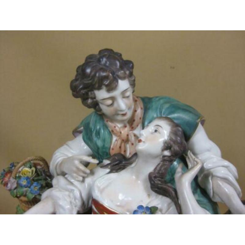 Groot porseleinen beeld Volkstedt
