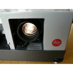 LEITZ PRADOVIT COLOR AUTO-FOCUS dia- projector.