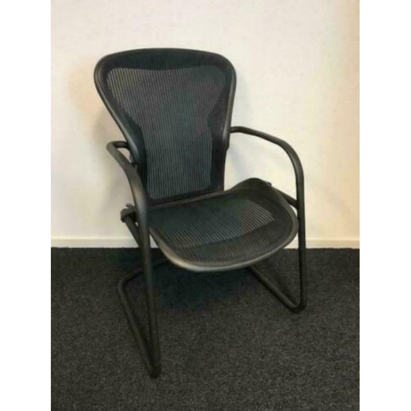 Herman Miller Aeron vergaderstoelen, netwave, nu € 115,-!