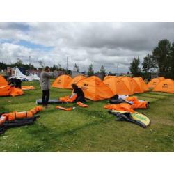 Roskilde Festival tent. 1x gebruikt. 6p tunnel en 3p iglo.