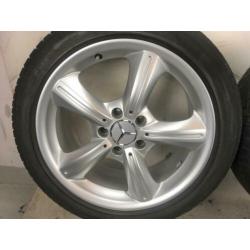 Lichtmetalen velgen Mercedes C Klasse breedset 225/45R17