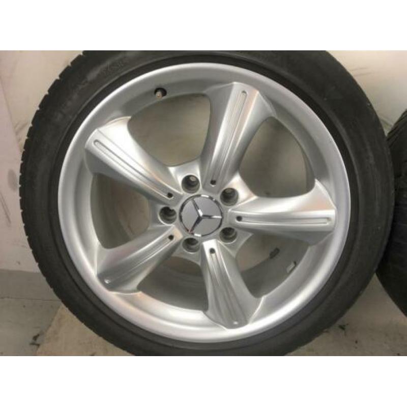 Lichtmetalen velgen Mercedes C Klasse breedset 225/45R17