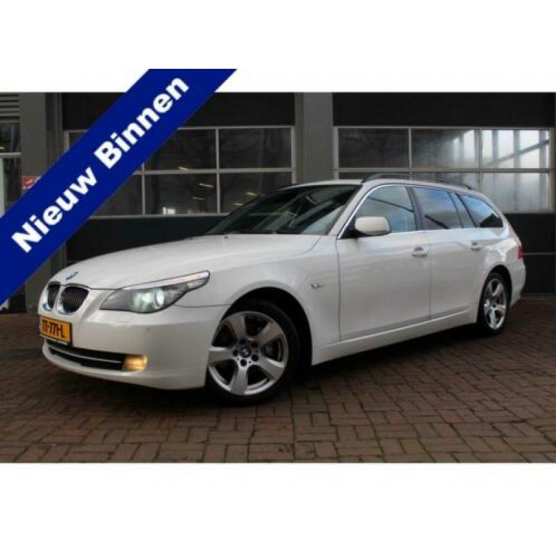 BMW 5 Serie Touring 525d XENON / LEER / NAV / PANO