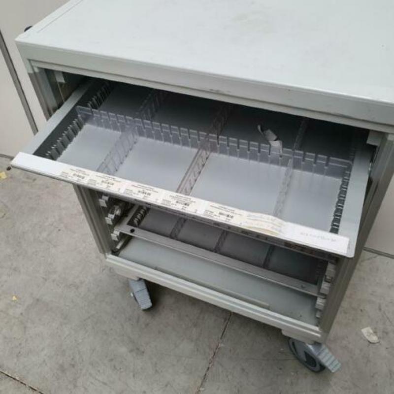 medicijnkar/ziekenhuiskar Skan Modul System met laden