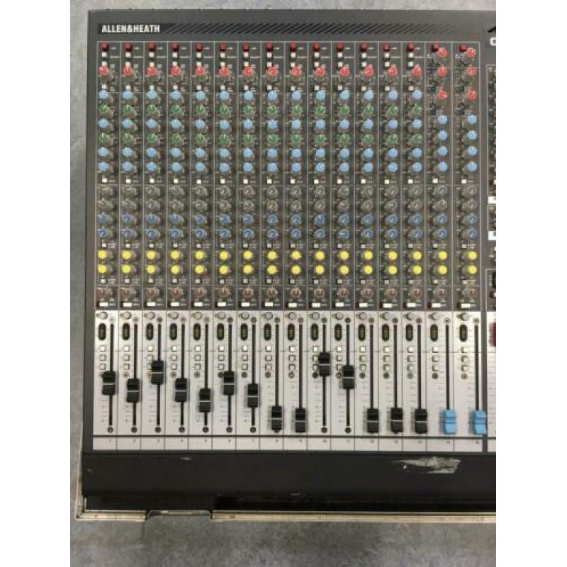Allen & Heath GL2400-24 incl flightcase
