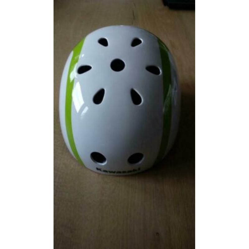 Kawasaki kinder helm bmx / fiets / skate / stuntstep.