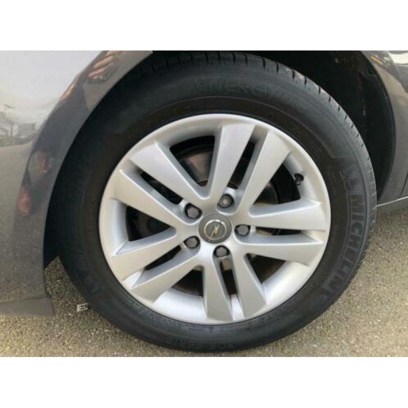 Opel Meriva 1.4T 120pk Design Edition / Clima / Navi / Parkp