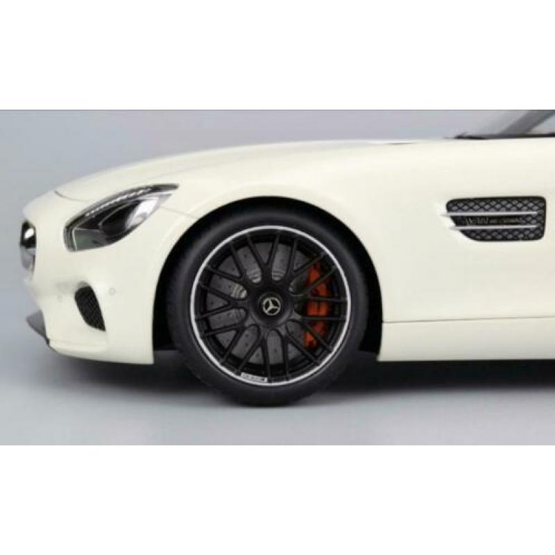 AutoArt Mercedes-AMG GT S 1/18 NIEUW 76311