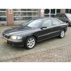 Volvo S60 2.4 140PK