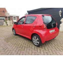 3x Toyota aygo red edition bj 2006 airco 5 deurs km 79744