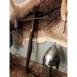 ridder harnas , antiek , decoratie kruisboog