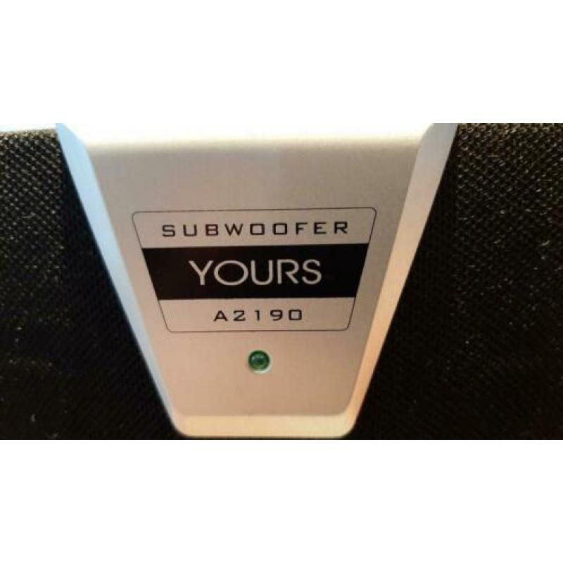 Geluidsboxjes YOURS en camera Q-TEC en microfoontje TRUST