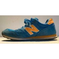 NEW BALANCE (SPORT) SCHOENEN BLAUW maat 40,5