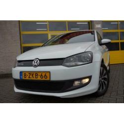 Volkswagen Polo 1.4 TDI BlueMotion BJ2015 LMV | Navi | Cruis