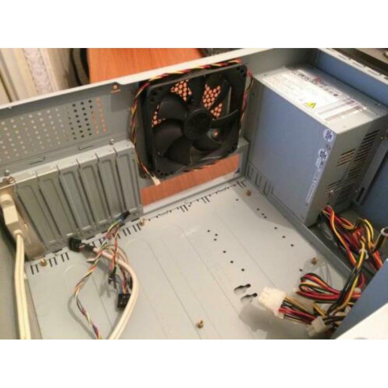 Aopen QF50A zwart met PSU overcompleet