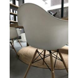 Eames stijl stoelen 4X wit