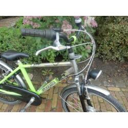 nette 24 inch Gazelle Shark met 3 versnellingen