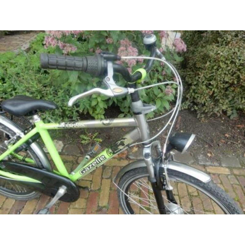 nette 24 inch Gazelle Shark met 3 versnellingen
