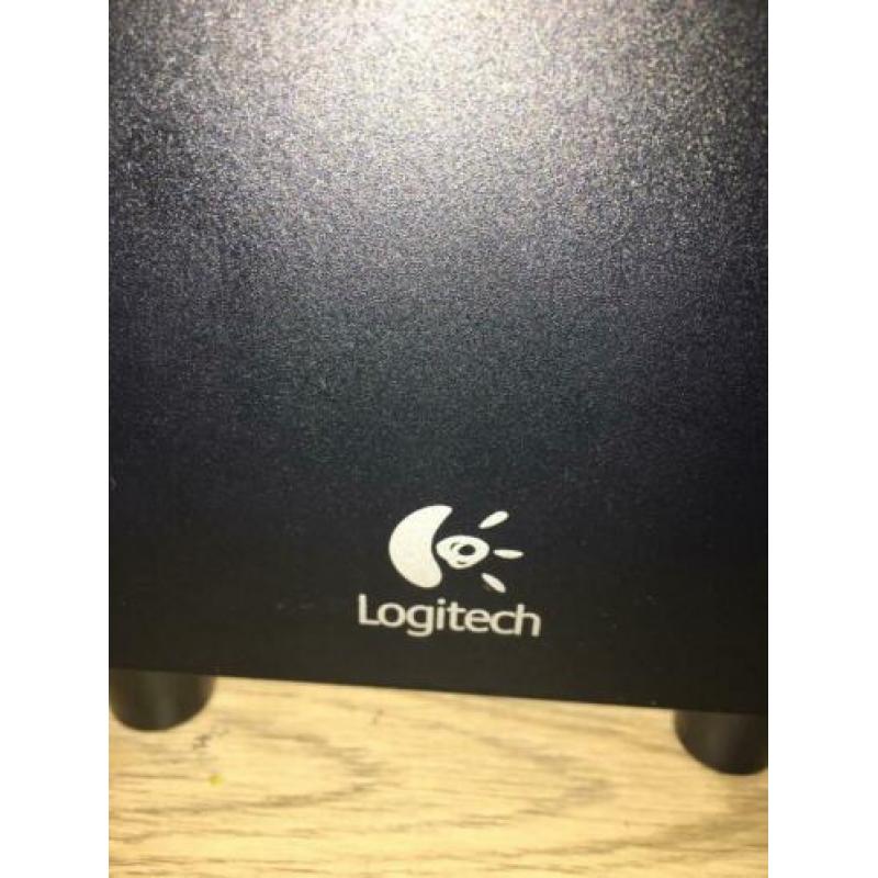 Speaker set