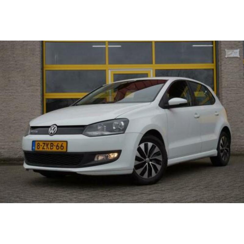 Volkswagen Polo 1.4 TDI BlueMotion BJ2015 LMV | Navi | Cruis