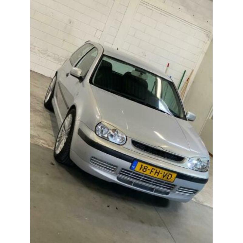 Volkswagen Golf 4 1.6