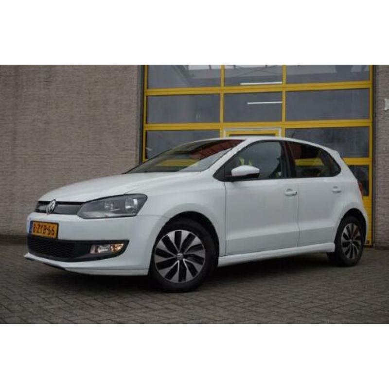 Volkswagen Polo 1.4 TDI BlueMotion BJ2015 LMV | Navi | Cruis