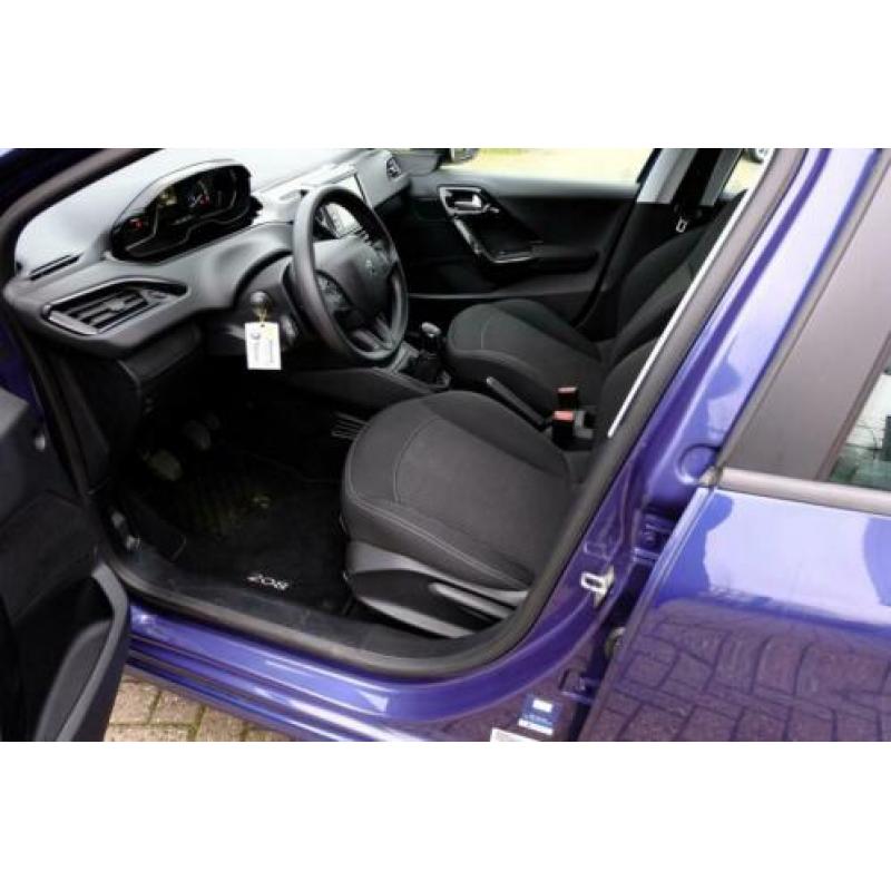 Peugeot 208 1.2 PureTech Active 5-drs Navi/Clima/LMV