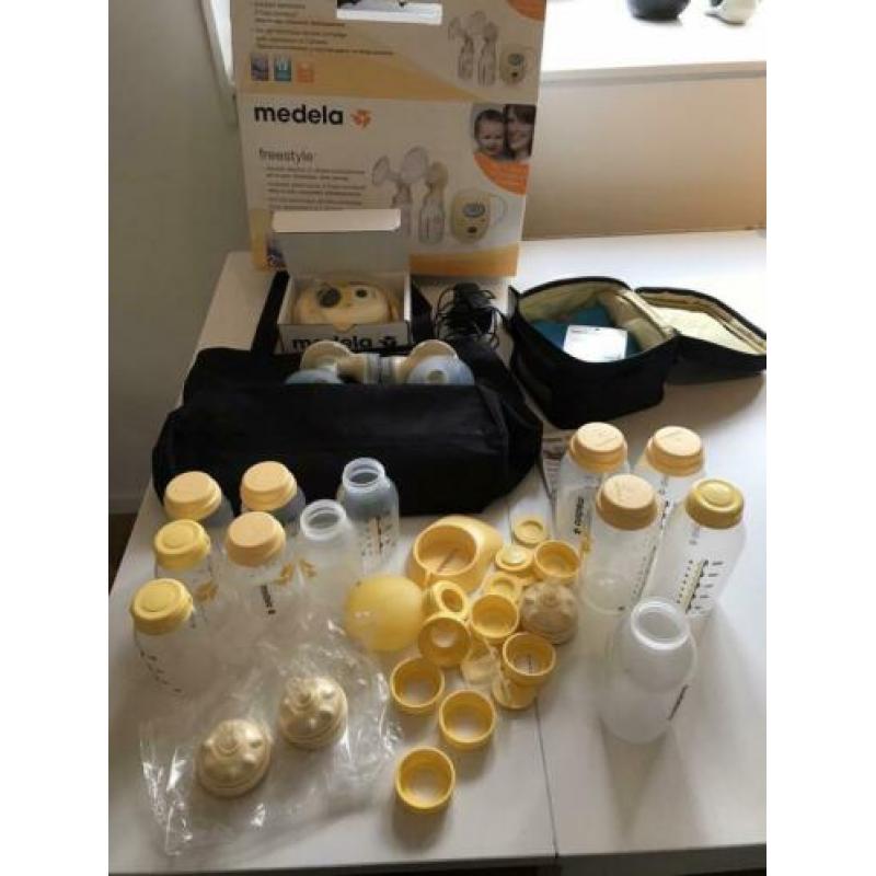 Medela Freestyle dubbele Borstkolf bijna nieuw +veel extra’s