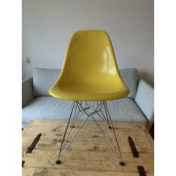 Herman Miller stoel, aparte hoogte