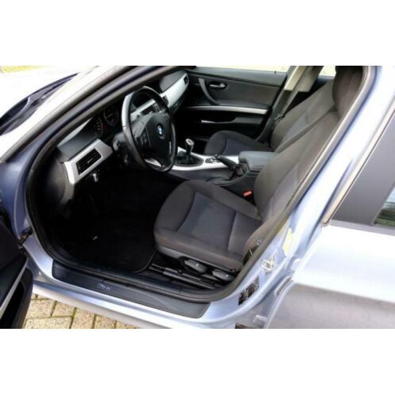 BMW 3-serie 320d Efficient Dynamics Edition Business Line Xe