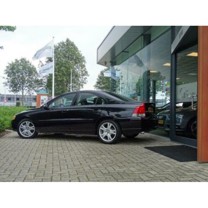 Volvo S60 2.4 Drivers Edition Automaat Facelift Xenon Navi L