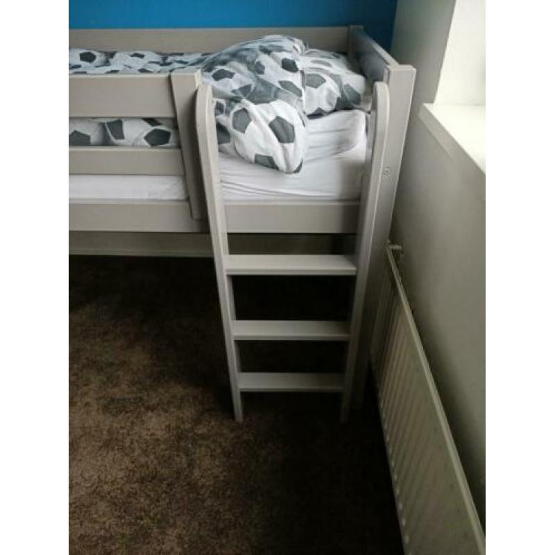 Kinderbed, hoogslaper incl keurig matras