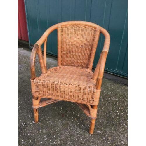 Rotan stoel voor kinderen