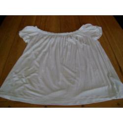 Nieuw wit Hollister off shoulder shirt, maat M